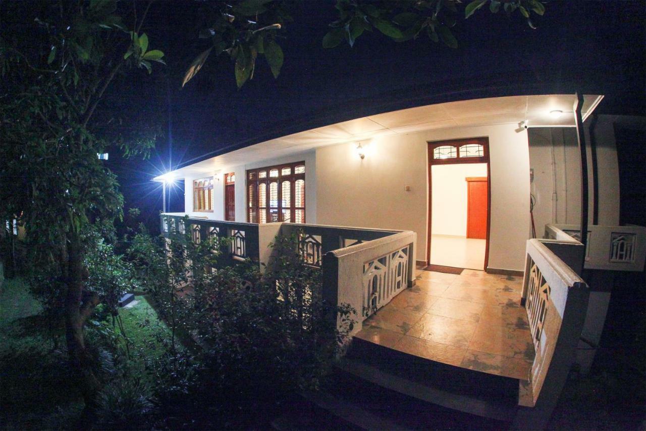 12 B Lewella Road, Kandy. Villa Dış mekan fotoğraf